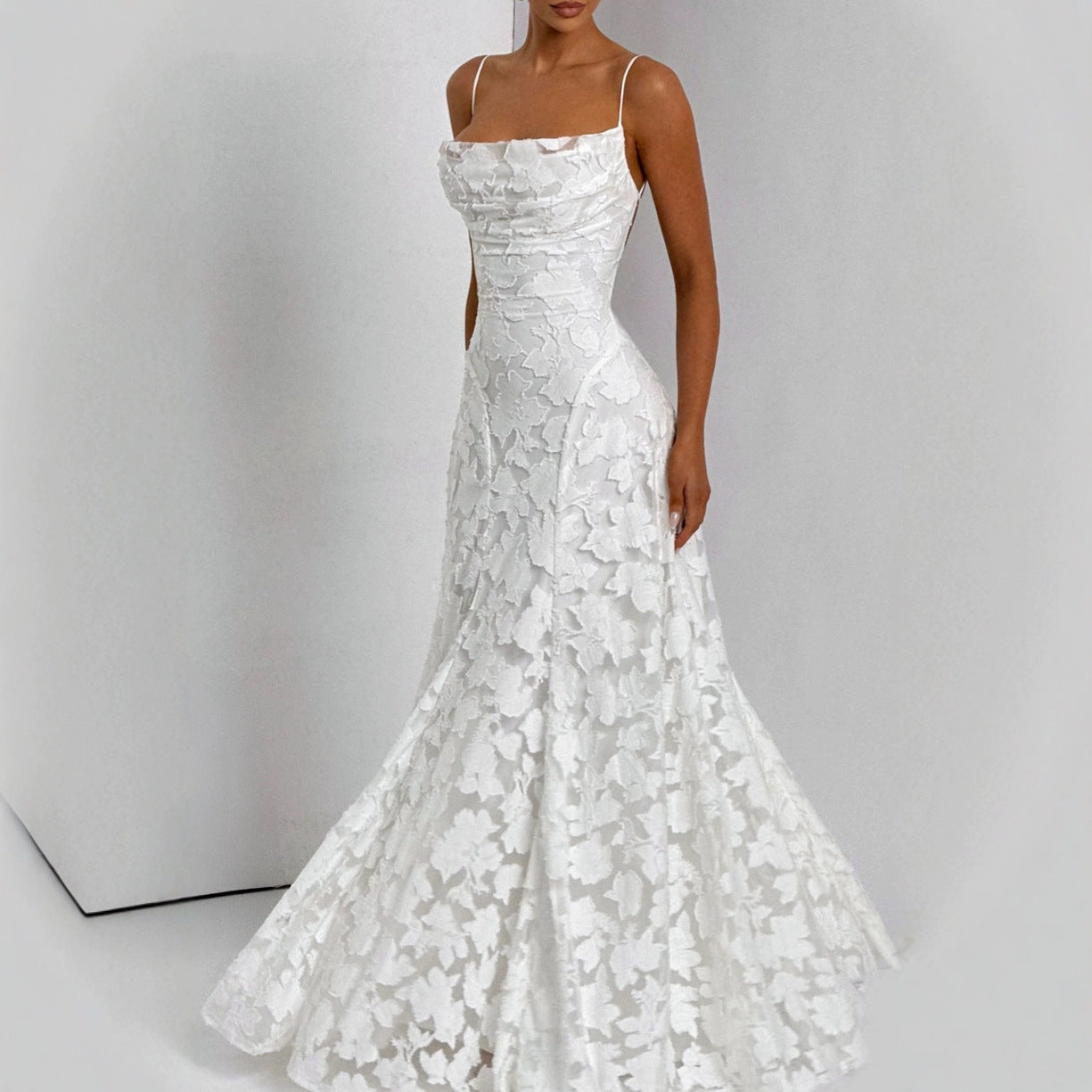Robe Slim Dos Nu à Bretelles Lacées